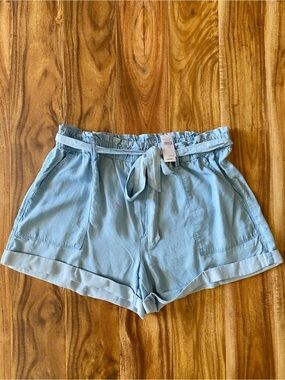 NWT Aerie light blue chambray pull-on paperbag belted shorts XL